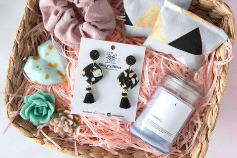 Earring Lovers Gift Set A - Curated Handmade Gifts