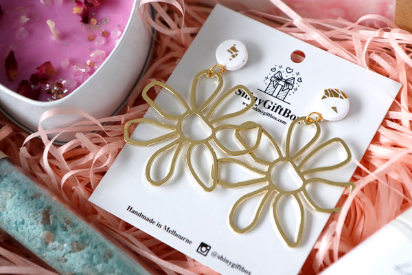 Earrings Lover Gift Set Gold Daisy - Curated Handmade Gifts